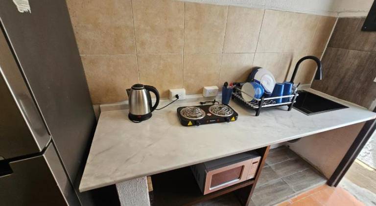 Habitacion centrica con bano privado — photo 3