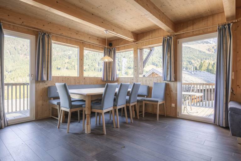 Chalet with sauna, pool & yard in Annaberg-Lungoetz
