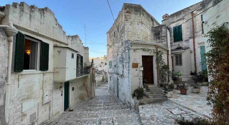 Apartment with 1 room for 5 persons in Matera