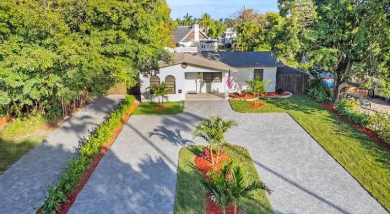 Nice vacation home | Pet-friendly in Florida City, FL