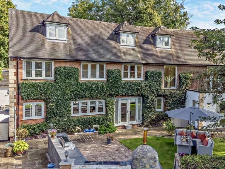 6 Bed in Wolverhampton oc 92874