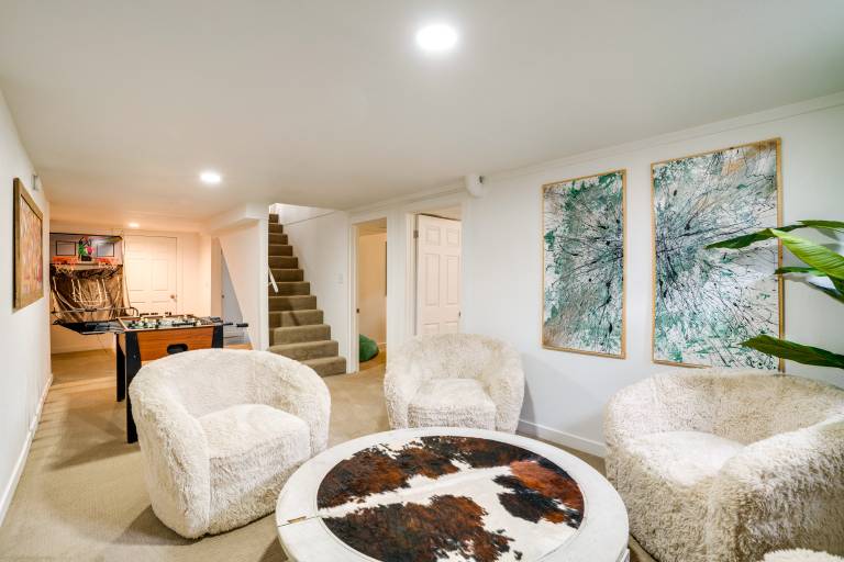 Game Room & Fire Pit: Family-Friendly Loveland Gem — photo 4