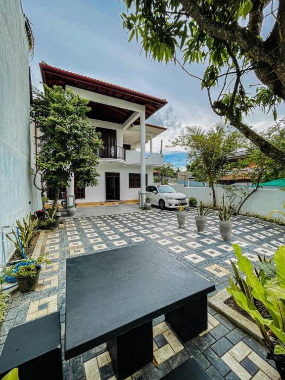 Big villa with yard & patio | Suitable for remote work | Pets allowed — photo 5
