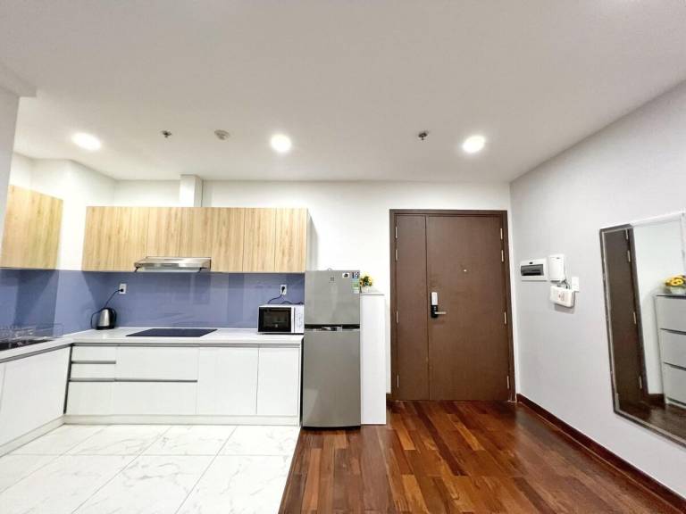Vacation home with hot tub & pool | Next to Phạm Ngũ Lão Street — photo 5
