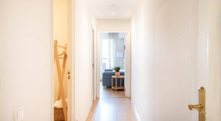 Holiday apartment with terrace — photo 4