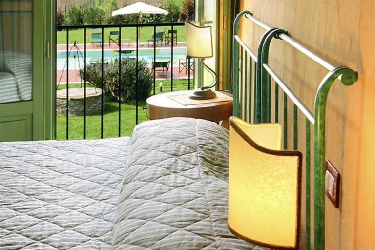 Beautiful rental apartment with fast internet, pool & barbeque | Garden view | Pet-friendly — photo 5