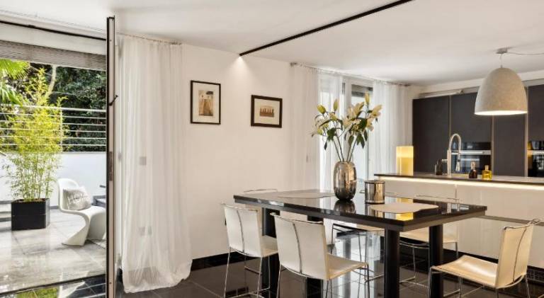 Holiday apartment with private pool, yard & terrace | Perfect for remote work — photo 4
