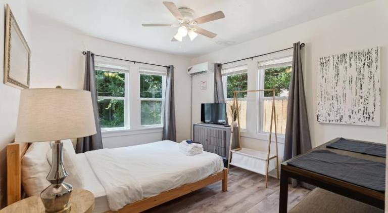 Vacation home with 2 rooms for 4 persons in Oklahoma City, OK
