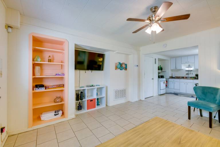 Walk to Aransas Bay: Beautiful Rockport Townhome — photo 2