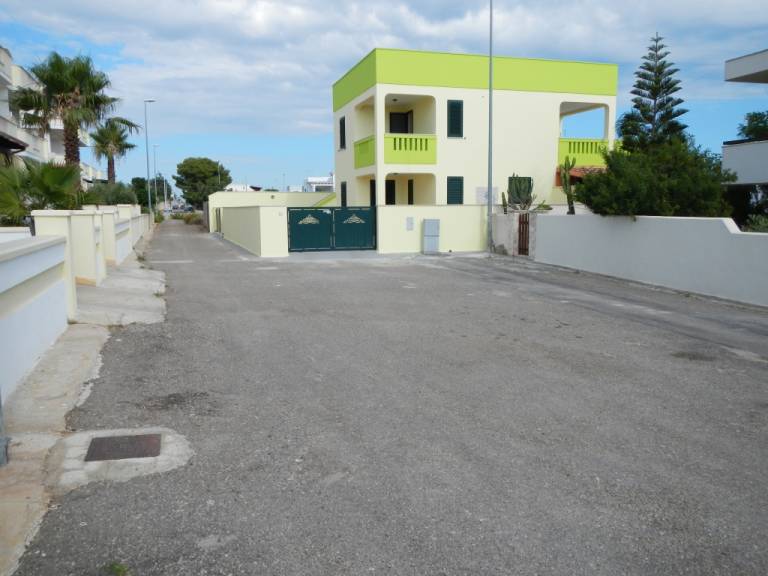 Family-friendly rental apartment with terrace & barbecue | Nature view | Dogs allowed — photo 3