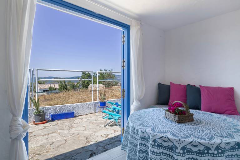 Fully equipped vacation home with terrace & fast internet | Mountain view | Suitable for remote work | Pets allowed — photo 3