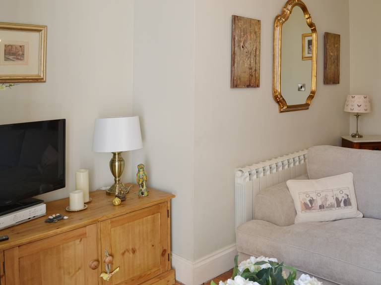 Family-friendly nice cottage with terrace | Next to the beach | Pets are welcome — photo 3
