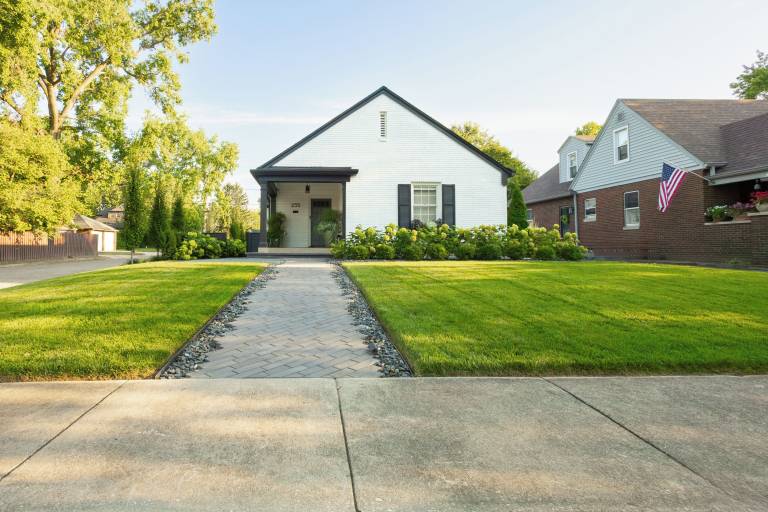 House  Spring Hill