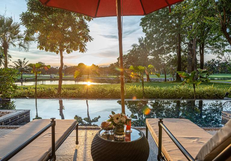 Summit Windmill Golf Suite Hotel Suvarnabhumi