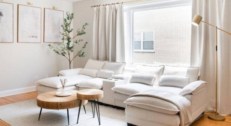 2BR Near OHare and Transit Newly Furnished Modern in Rosemont, IL