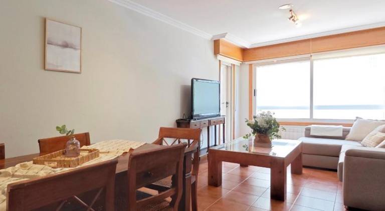 Holiday apartment with 2 rooms for 4 persons in Sanxenxo