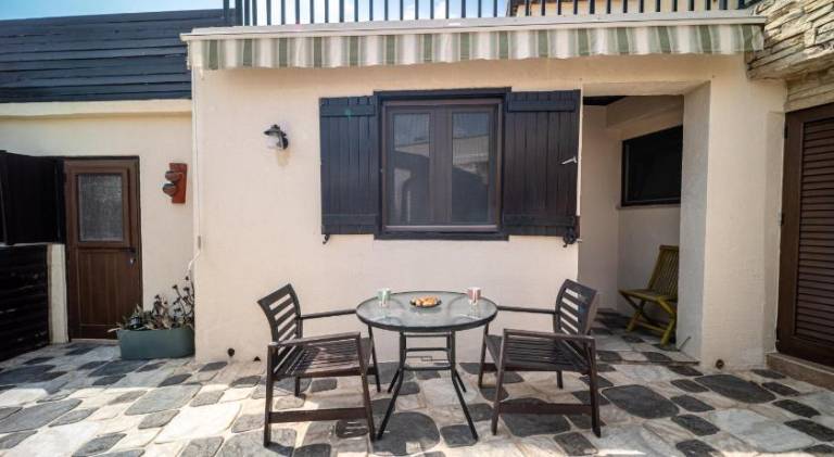 House with 2 rooms for 4 persons — photo 4