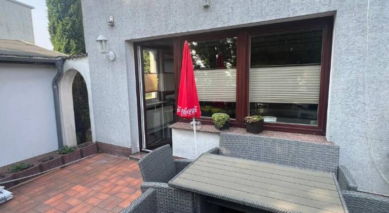 Apartment with patio — photo 5