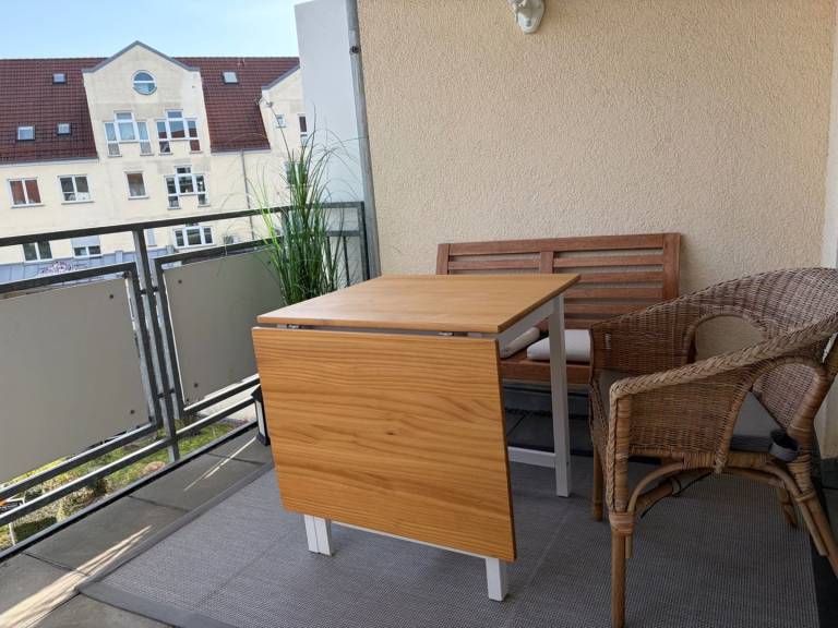 Modernes Apartment in Friedrichshafen mit Balkon, Aufzug und Parkplatz — photo 4