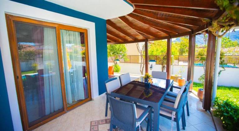Fully equipped ample villa with garden, patio & private pool | Pet-friendly — photo 3