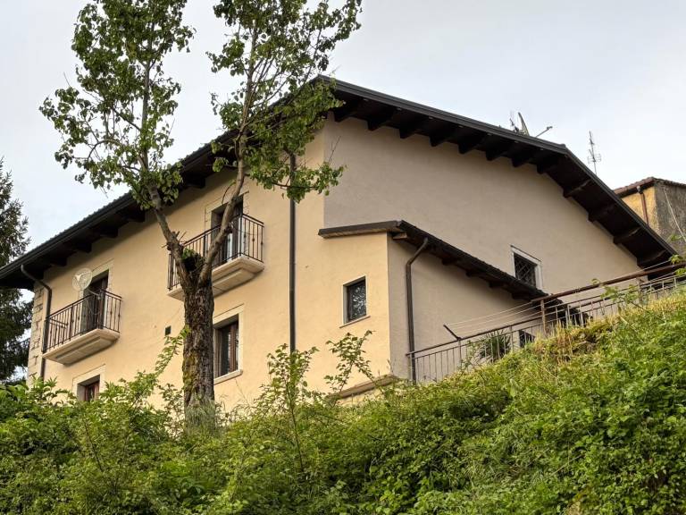 Casa  Isernia