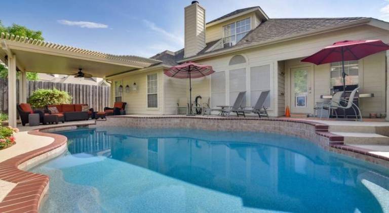 Vacation home with pool | Dogs allowed — photo 3
