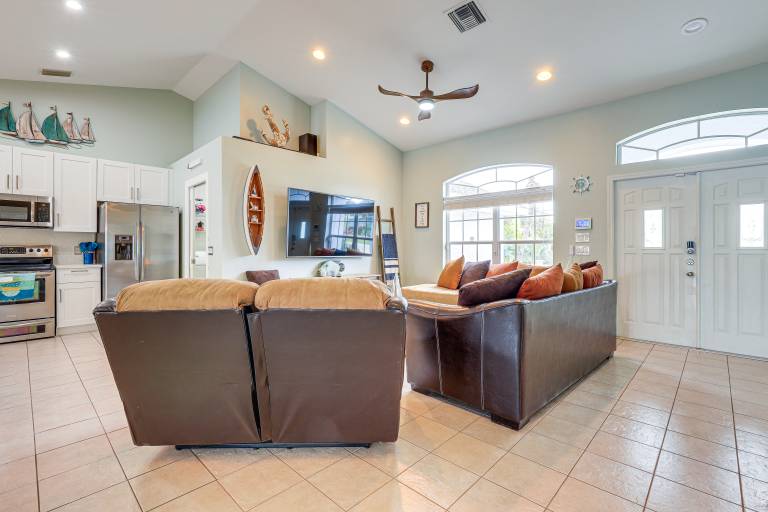 Pet-Friendly Fort Pierce Home w/ Pool & Kayaks! — photo 5