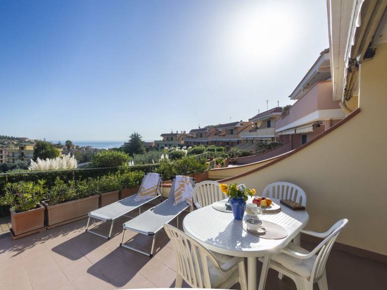 House  San Lorenzo al Mare