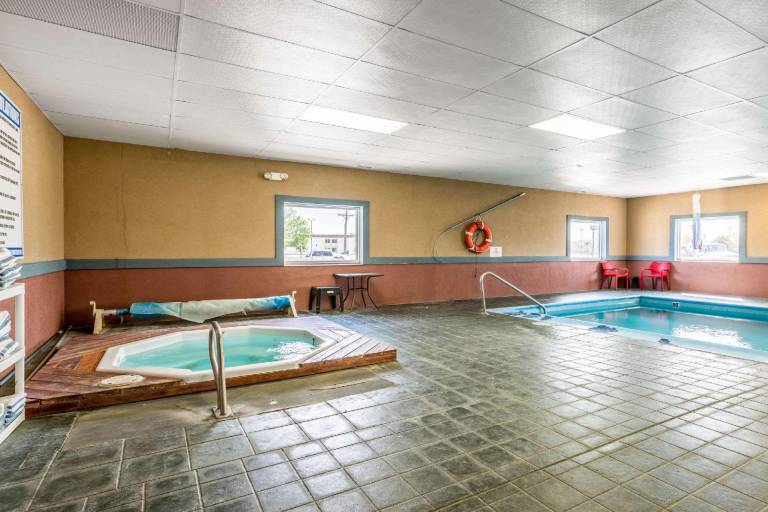 Quality Inn Scottsbluff — photo 4