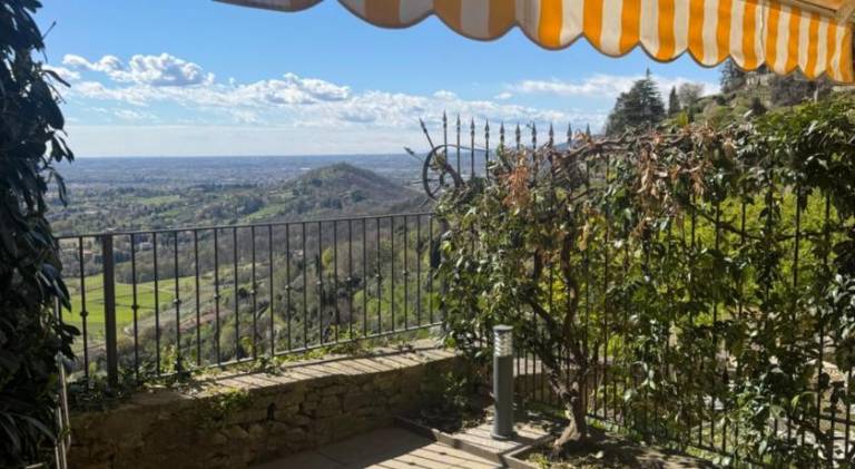 70 m&sup2; Ferienwohnung