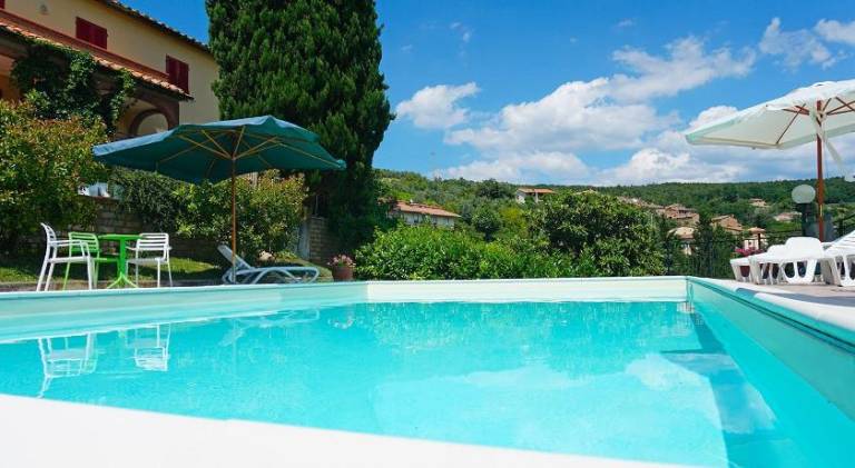 Holiday apartment with yard, private pool & BBQ | Perfect for remote work | Pets allowed — photo 3