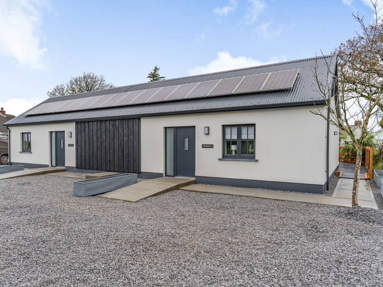 Cowshed 2 UK35458