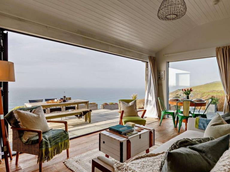 Fully equipped beautiful lodge with barbecue, hot tub & yard | Water view | Next to the beach | Pets allowed — photo 5