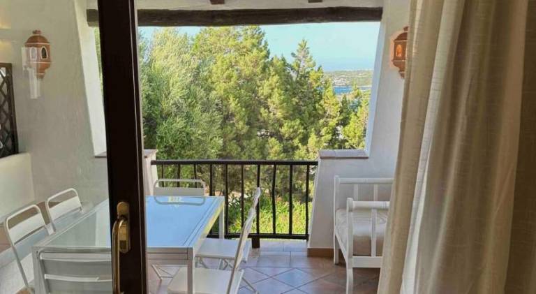 Holiday apartment with pool — photo 5