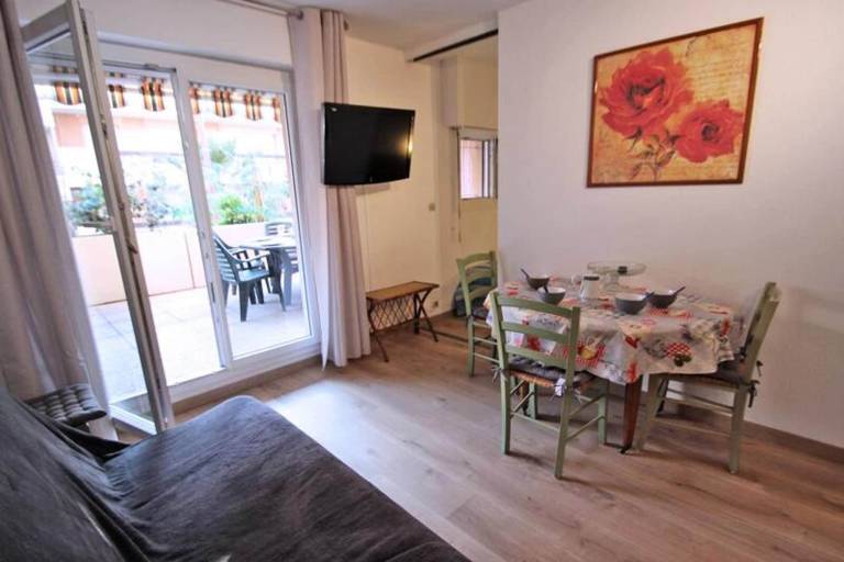 Rental apartment with terrace — photo 5