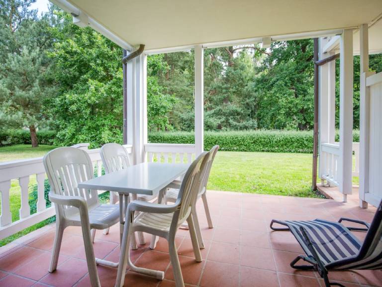 Komfortplus Ferienwohnung mit 1 Schlafzimmer und Terrasse — photo 5