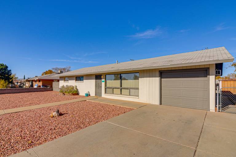 3 Mi to Glen Canyon Dam: Home w/ Fenced Yard — photo 3