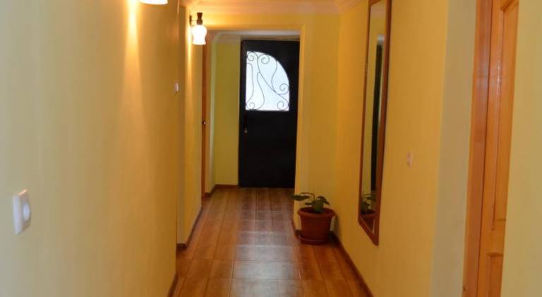 Nunu's Guesthouse — photo 5