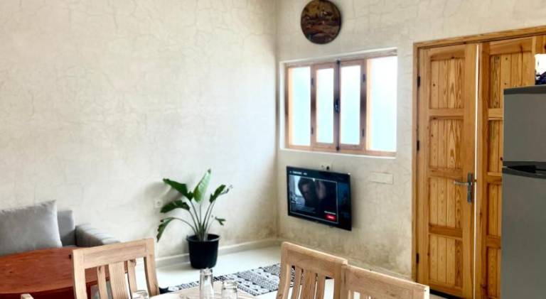 Pleasant villa with pool | Pets allowed — photo 3