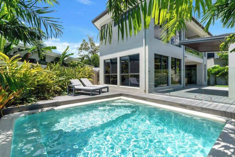 House  Palm Cove