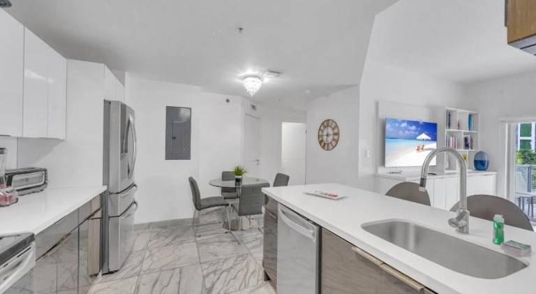 Apartment | Near Design District | Good for workation — photo 3
