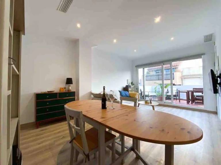 Holiday apartment with patio — photo 5