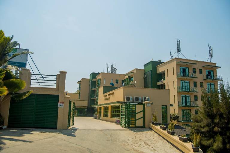 Highlands Suites Hotel in Bwishyura