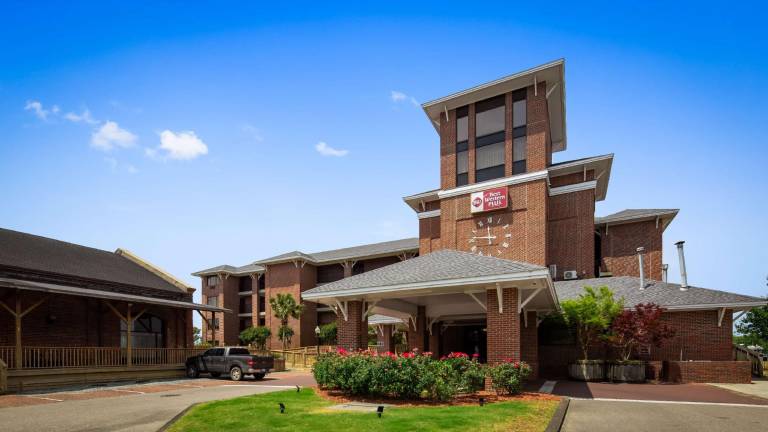 Best Western Plus Coastline Inn in Wilmington, NC