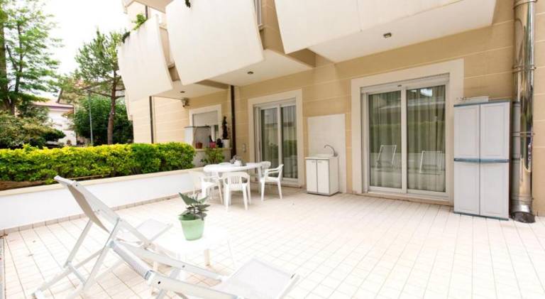 Children-friendly wonderful serviced apartment with terrace, jacuzzi & pool | Beach nearby | Pets are welcome — photo 5