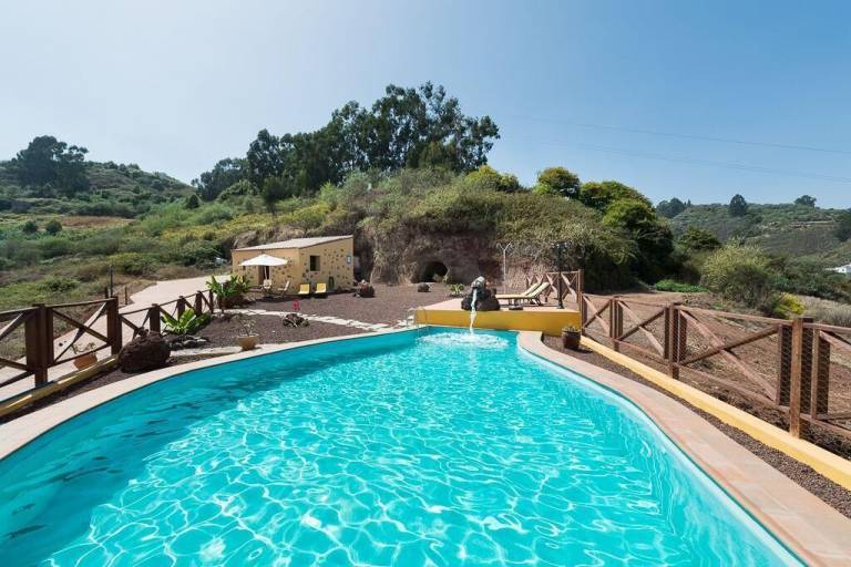 Casa Moya