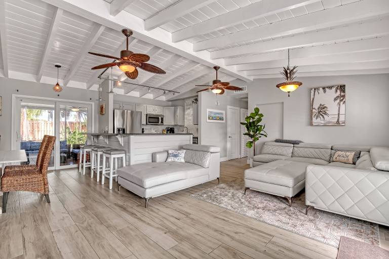 House Juno Beach