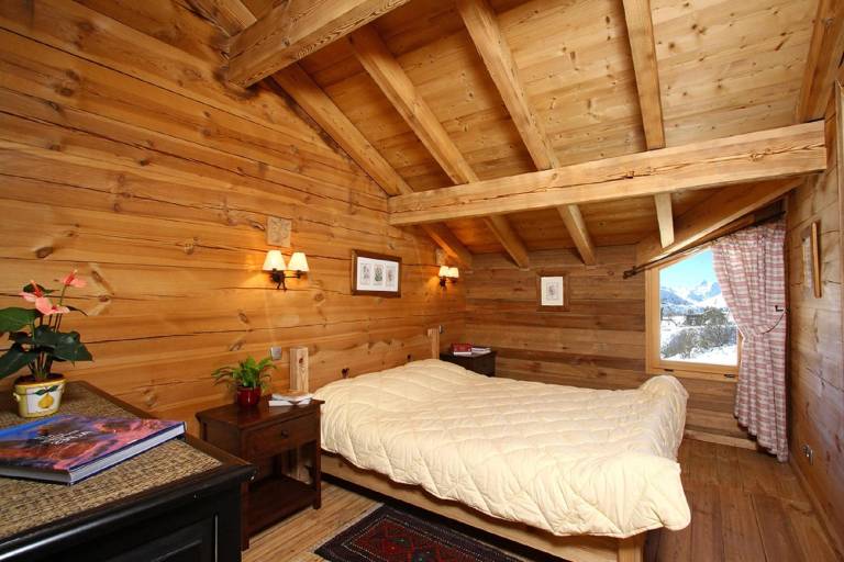 Lovely chalet with sauna & jacuzzi | Mountain view | Next to the ski | Pets are welcome — photo 4