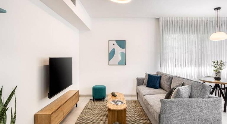 Serviced apartment with terrace | Close to Dizengoff Street — photo 3