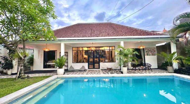 Villa with pool in Canggu